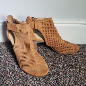 Marc Fisher Demika Peep Toe Booties Perforated Tan Suede Size 8.5